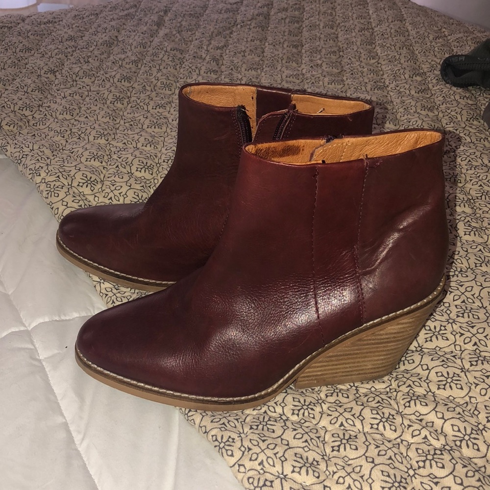 Elk the label gorgeous leather boots 40 9